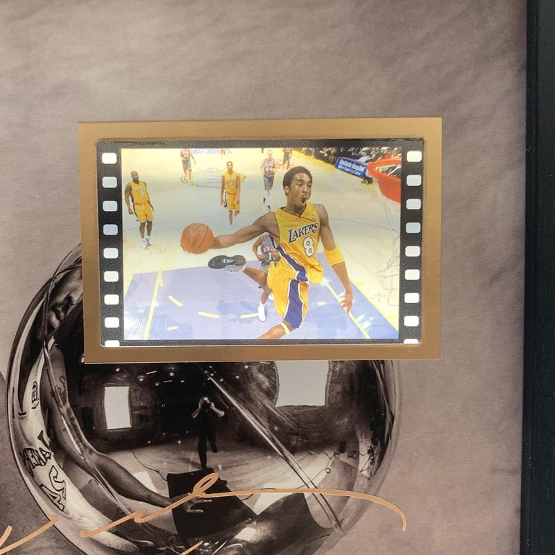 ORIMAMI Sport Superstar Kobe Bryant Poster Desktop Framed Photo Gift 8x6 Inches,with Signed and 1x35mm Film Mini Cell Display,Great Memorabilia Gift for Basketball Enthusiasts/Kobe Fans - Image 4